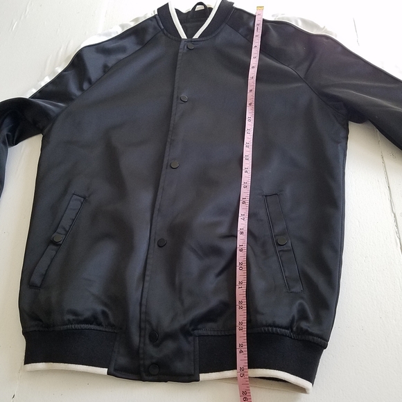 Cool Black and white Bomber Jacket  Size XS - Picture 4 of 6